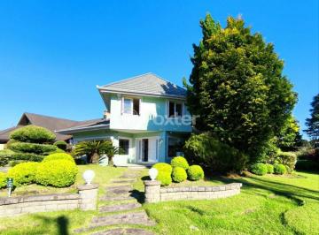 a30573bc2b901355e365a896d3ccac4c.jpeg · Casa em Condomínio, 3 dormitórios, 232.86 m², em Laje de Pedra