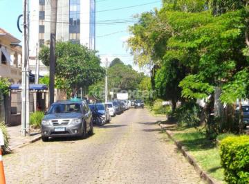 56a3030a · Casa, 7 dormitórios, 300 m², em Menino Deus