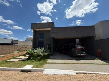 Casa de 4 quartos, Gama · Casa ponte alta norte, 4 quartos com 1 suíte, piscina, lote 400m², faltando poucos acabamentos
