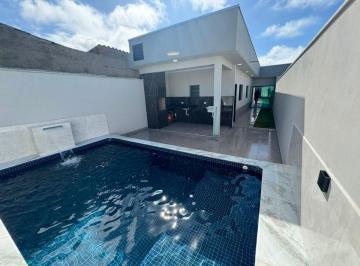 Casa de 3 quartos, Itanhaém · Casa na praia com 3 quartos e piscina em Itanhaém.