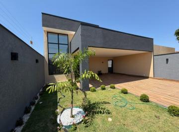Casa de 3 quartos, Gama · Ponte alta norte, 3 suítes, armários, ar condicionado, piscina, churrasqueira,