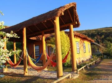 Rural , Chapada Dos Veadeiros · Pousada linda na Chapada dos Veadeiros,chalés charmosos, nascente, vista cinematográfica!6199124674