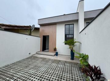 Casa de 3 quartos, Itanhaém · Casa com Piscina e Churrasqueira, 3 Dormitórios a 570 m do Mar no Cibratel 2