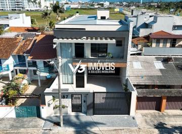 Casa · 253m² · 4 Quartos · 2 Vagas · Sobrado com 4 dormitórios à venda, 252 m² por R$ 3.390.000,00 - Balneário Florid