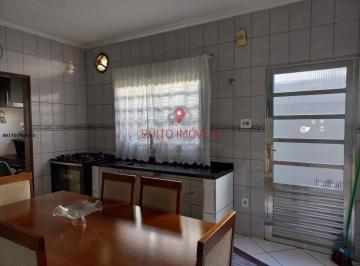 Casa · 180m² · 3 Quartos · 2 Vagas · Sobrado para Venda em Mogi das Cruzes / SP no bairro Jardim Universo