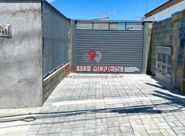 Casa · 50m² · 2 Quartos · 1 Vaga · Casa em Vilagio com Quintal e Portão Eletrônico – 2 Dormitórios, 50m²