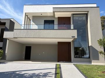 Casa · 243m² · 3 Quartos · 4 Vagas · Casa em Condomínio no Vale das Laranjeiras com 3 Suítes e Lazer Completo