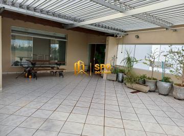Apartamento · 230m² · 3 Quartos · 2 Vagas · Cobertura Duplex com vista panorâmica ,3 suítes amplo terraço 2 vagas