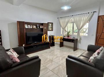 Casa · 270m² · 2 Quartos · Casa Térrea com 270 m² de Terreno, 2 Dormitórios, Quintal Amplo e 6 Vagas ? Jardim Lallo | Região de