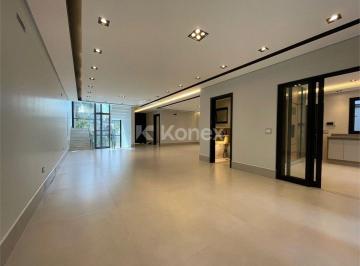 Casa de 3 quartos, São Paulo · Casa de 600 m² com 3 suítes à venda no Tucuruvi