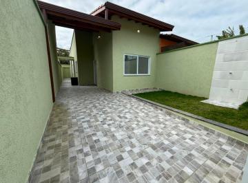 Casa de 2 quartos, Peruíbe · Casa à 1.2km do mar, com 2 quartos. Localizada em Peruíbe.