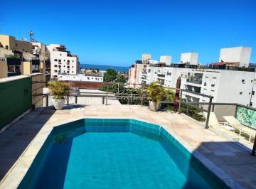 Apartamento · 216m² · 3 Quartos · 2 Vagas · Cobertura de luxo à venda entregando: 3 quartos, 1 suíte, 2 banheiros, 2 vagas de garagem e 216m² de