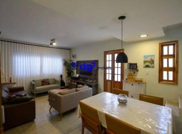 Casa · 100m² · 2 Quartos · 2 Vagas · Excelente casa próximo de mercados