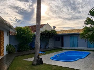 ChatGPT Image 2 de jul · Condominio com 3 casas - Piraquara
