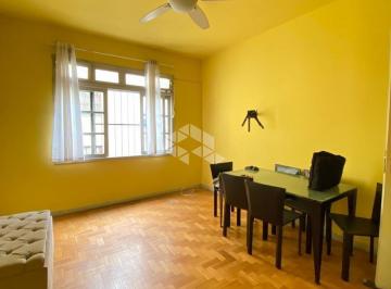 Photo 1 · Apartamento de dois dormitórios na av Benjamin Constant em Porto Alegre.