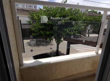 Casa · 120m² · 3 Quartos · 2 Vagas · Sobrado para alugar em Taubaté, Loteamento Fernando Camargo Nogueira, com 3 quartos, com 230 m²