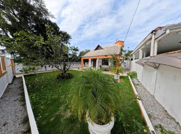 Casa · 140m² · 3 Quartos · 4 Vagas · Casa 2 Pavimentos, 3 Quartos, Amplo Terreno, Região