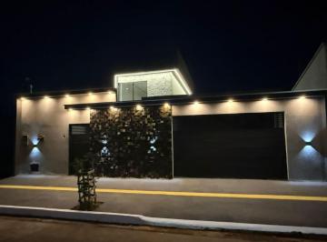 Imagem 1 · Casa 3 Suítes | 180m² com piscina no setor solar Santa Rita