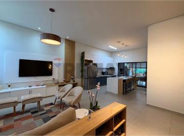 Casa · 162m² · 3 Quartos · Casa de Condomínio para alugar em Residencial Jardim Do Jatobá de 162.00m² com 3 Quartos e 1 Suite