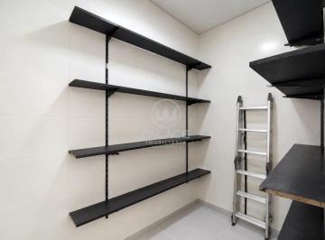 Casa · 282m² · 3 Quartos · 3 Vagas · Casa para alugar em Dois Córregos de 282.00m² com 3 Quartos, 3 Suites e 3 Garagens