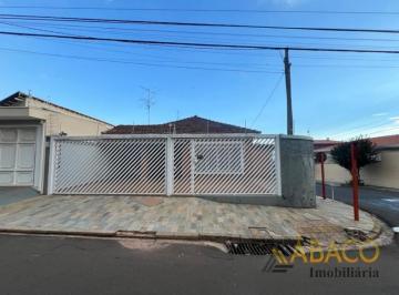 Casa · 250m² · 3 Quartos · 2 Vagas · Casa para alugar em Jardim Sao Carlos de 250.00m² com 3 Quartos, 2 Suites e 2 Garagens