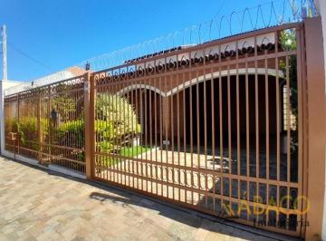 Casa · 455m² · 4 Quartos · 4 Vagas · Sobrado para alugar em Vila Faria de 455.00m² com 4 Quartos, 1 Suite e 4 Garagens