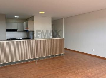 Apartamento · 111m² · 33 Quartos · 2 Vagas · Apartamento para alugar em Centro de 111.00m² com 33 Quartos, 3 Suites e 2 Garagens