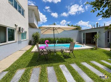 Casa · 330m² · 3 Quartos · 2 Vagas · Casa | 03 Dormitórios | Vinhedos