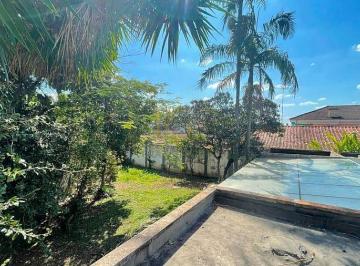 Casa · 966m² · 3 Quartos · 4 Vagas · Casa ampla com Piscina e lareira
