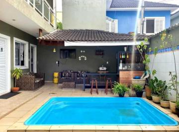 Casa · 180m² · 3 Quartos · 2 Vagas · Casa em Condomínio - Duplex / Residencial / Camorim