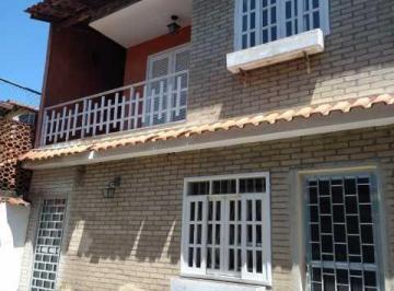 Casa · 67m² · 2 Quartos · 1 Vaga · Duplex legalizado