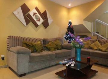 Casa · 120m² · 3 Quartos · 1 Vaga · Casa à venda - em Pechincha