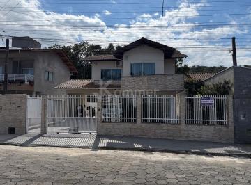 Foto 01 · casa à venda em Gaspar-SC, bairro Figueira: 3 quartos, 1 suíte, 2 salas, 2 banheiros, 2 vagas de gar