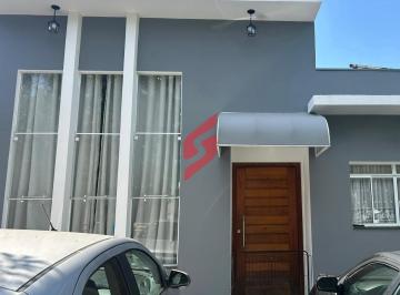Casa · 176m² · 2 Quartos · 2 Vagas · Casa com 2 dormitórios no Horto Florestal - Sorocaba, SP