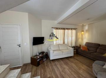 Casa · 130m² · 3 Quartos · 2 Vagas · CASA EM CONDOMÍNIO - PLANTA DIFERENCIADA COM QUINTAL - 3 DORMS - 1 SUÍTE E 2 VAGAS.