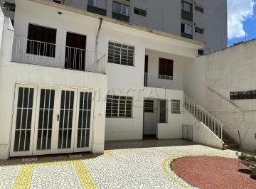 Casa · 450m² · 10 Quartos · 8 Vagas · Casa Comercial para locação em Moema 450m² com 10 Salas, 4 Banheiros e 8 vagas de garagem.