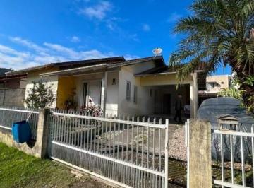 Casa · 120m² · 3 Quartos · 2 Vagas · Casa Solta com Amplo Terreno com Galpão no Bairro Dom Joaquim