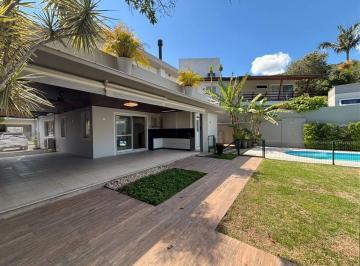 Casa · 232m² · 4 Quartos · 4 Vagas · Casa | 4 Quartos (1 suite)