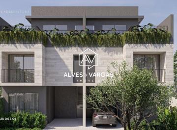 Casa · 164m² · 3 Quartos · 2 Vagas · Sobrado 3 quartos à venda no Uberaba