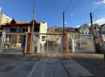 Casa · 131m² · 2 Quartos · 2 Vagas · Casa de 2 quartos com 2 vagas à venda no bairro Jardim Itú em Porto Alegre