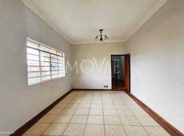 Casa · 250m² · 4 Quartos · Casa com 4 dormitórios para alugar. Centro de São José dos Campos.