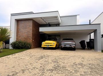 Casa · 259m² · 3 Quartos · 4 Vagas · Casa nova de 259 m² com três suítes, no Alphaville Nova Esplanada 3
