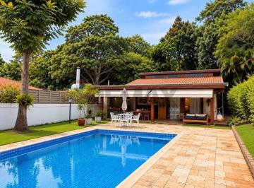 Casa · 191m² · 2 Quartos · 2 Vagas · Casa térrea à venda no Condomínio Clube de Campo em Valinhos.