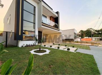 Casa · 262m² · 4 Quartos · 4 Vagas · Casa Duplex com 4 suítes, 4 vagas de garagem no Alphaville 4, na Ponta Negra, Manaus - AM.