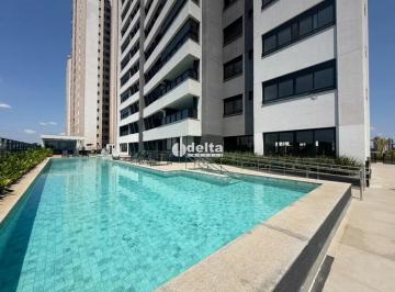 Apartamento · 303m² · 4 Quartos · 2 Vagas · Apartamento com 4 suítes disponível para locação no bairro Jardim Karaíba em Uberlândia-MG