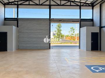 Comercial · 836m² · 8 Vagas · Galpão disponível para venda e locação no bairro Novo Mundo em Uberlândia-MG