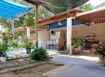 Casa · 110m² · 3 Quartos · 4 Vagas · Casa Plana com Amplo Lote (Mini Chácara) a 5 Minutos do Centro do Eusébio e Frente Para a Avenida! S