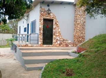 Rural · 1100m² · 2 Quartos · 2 Vagas · Chácara á venda com segurança 24 hs !