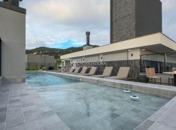 Apartamento · 65m² · 2 Quartos · 1 Vaga · Apartamento 2 Dormitórios (1 Suíte) com Sacada e Churrasqueira, 1 Vaga | Próximo ao Floripa Shopping