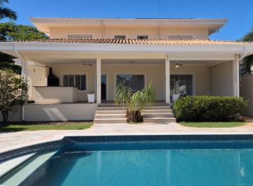 ptxqi0m2yweyytvkyze3mdk2_md · Jardim Botânico | Onde a casa e o verde fazem parte da experiência.